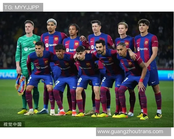 曼联与巴黎首回合交锋比分揭晓精彩瞬间回顾与分析