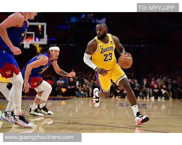 湖人夏季联赛对决国王年轻球员展现实力与潜力的精彩较量 湖人夏季联赛对决国王年轻球员展现实力与潜力的精彩较量