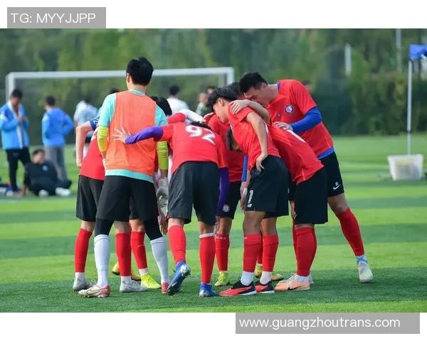 西安足球队崛起之路：团结与奋斗铸就的力量与梦想