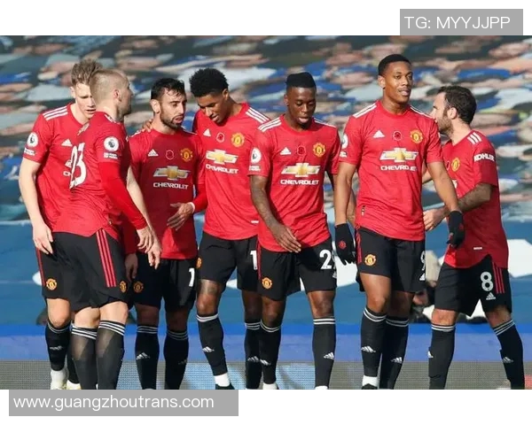 风暴队与神秘人激战正酣谁能在这场对决中笑到最后